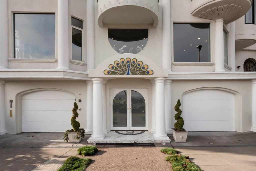 The Golden Peacock Palace San Francisco Exterior photo
